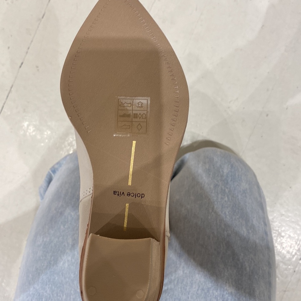 Dolce Vita Shiren Boots - Picture 7 of 8
